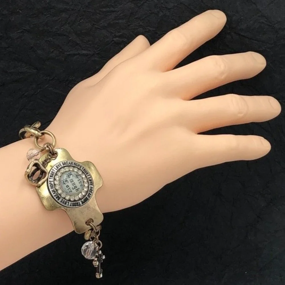 🌼 Vintage Look Gold Chain Cross Bracelet